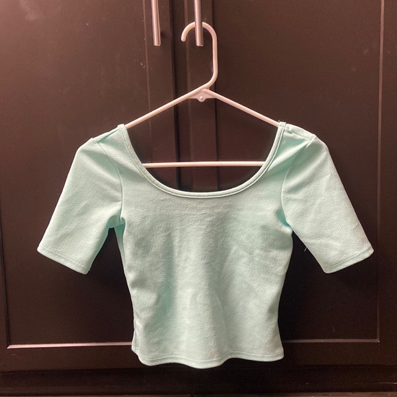 Mint Green Crop Top - Picture 1 of 2